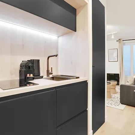 Au Coeur Du Sacre Coeur Apartment *